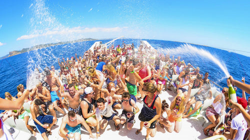 🎉 Party Boat